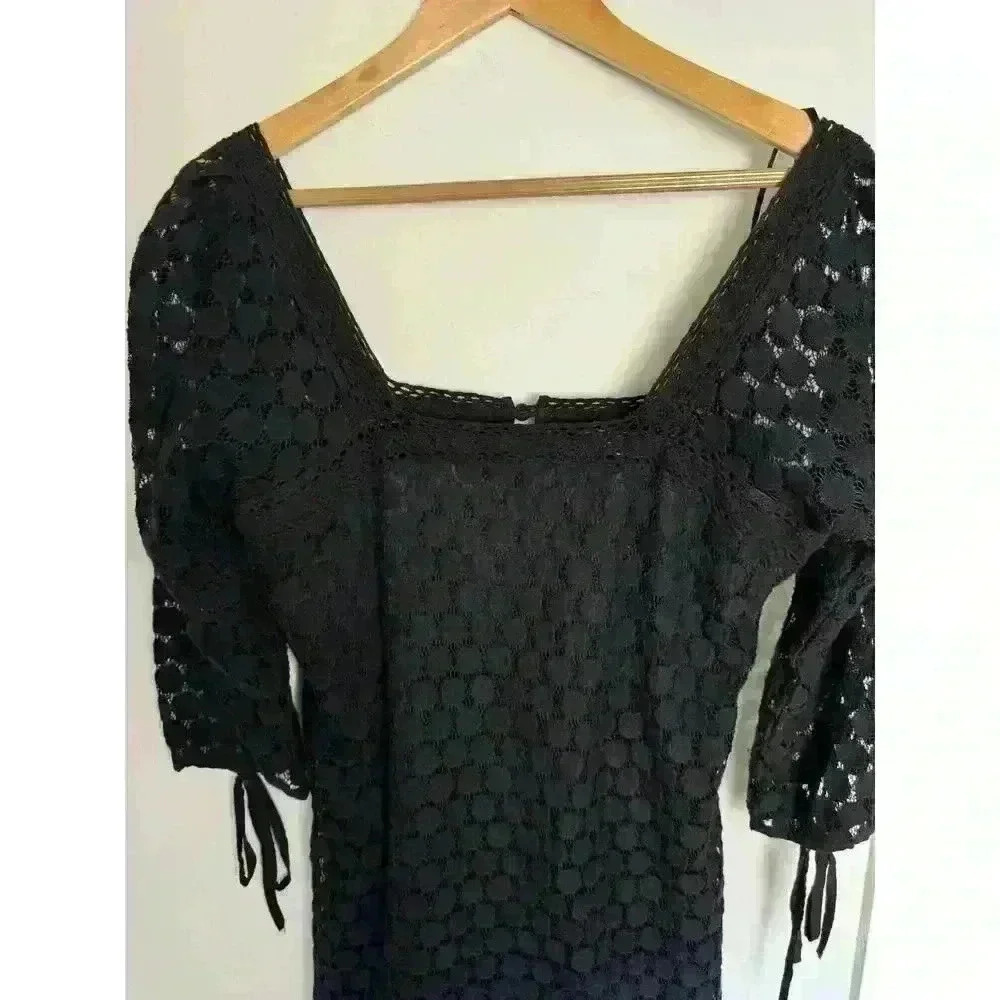 EUC Solitaire Women's Black Lace Square Neck 3/4 Sleeve Pull Over Dress Size M - Picture 2 of 11